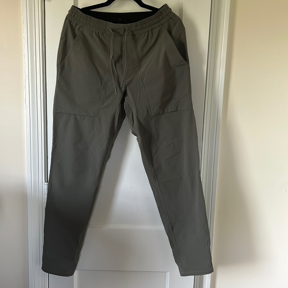 Lululemon Ripstop Bowline